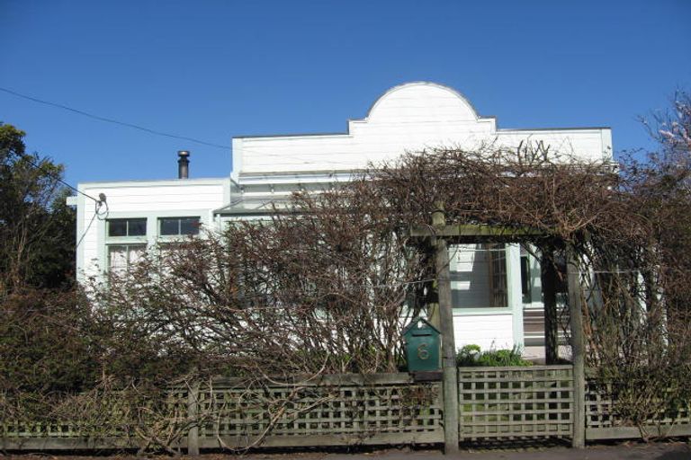 Photo of property in 6 Wood Street, Greytown, 5712