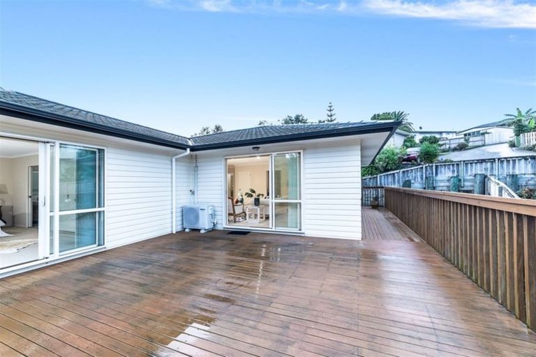 Photo of property in 46b Roick Parade, Glen Eden, Auckland, 0602