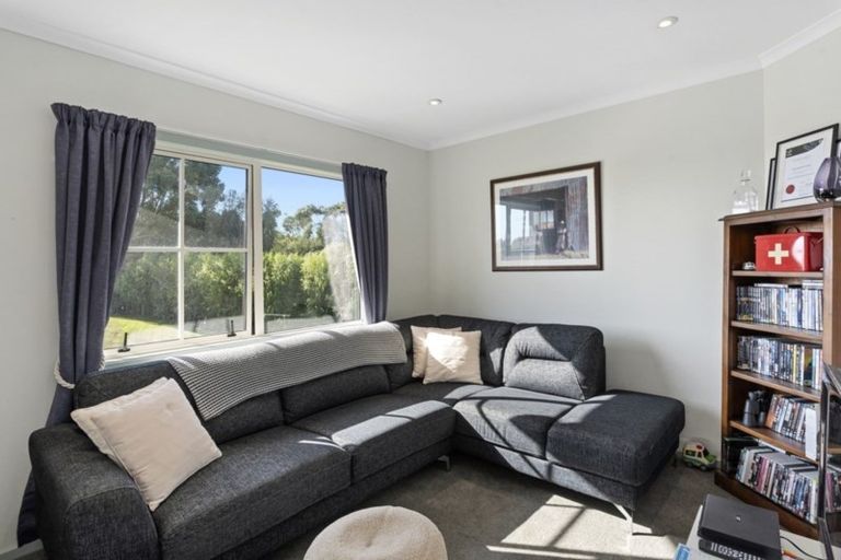 Photo of property in 87 Te Whanga Road, Levin, 5572