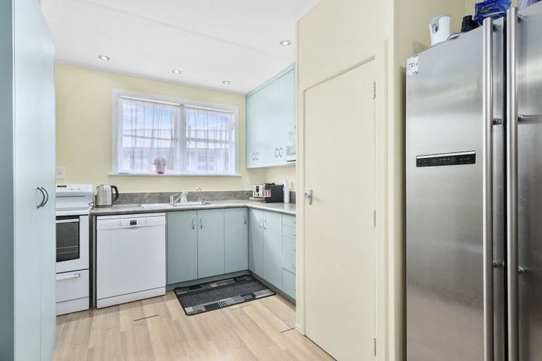 Photo of property in 51 Parenga Street, Wainuiomata, Lower Hutt, 5014