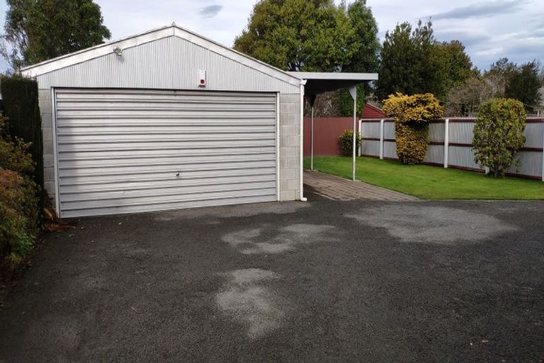 Photo of property in 91 Kendal Avenue, Burnside, Christchurch, 8053