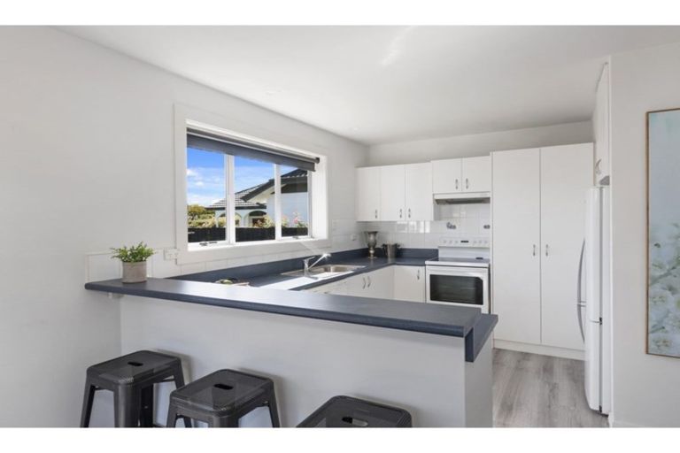 Photo of property in 40 Harrowdale Drive, Avonhead, Christchurch, 8042