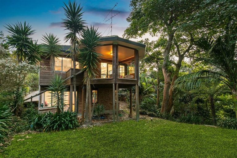 Photo of property in 7a Lake Road, Northcote, Auckland, 0627