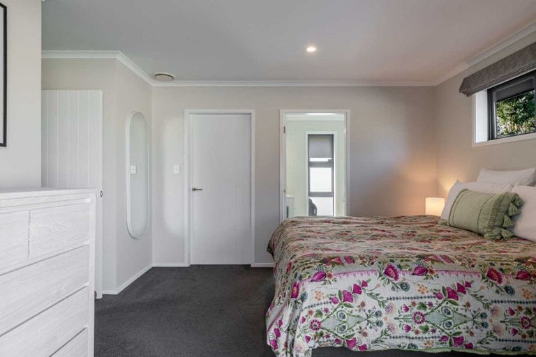 Photo of property in 33 Monarch Drive, Ashhurst, 4810