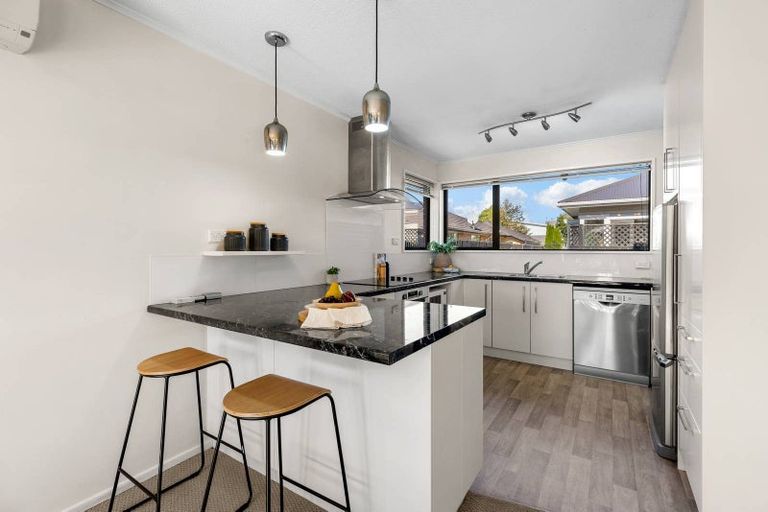 Photo of property in 8a Freyberg Avenue, Riccarton, Christchurch, 8011