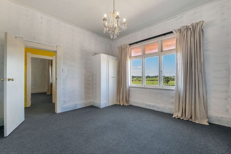 Photo of property in 1106 Egmont Road, Egmont Village, New Plymouth, 4372