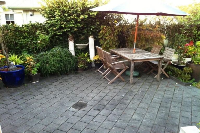 Photo of property in 65 Simla Avenue, Havelock North, 4130