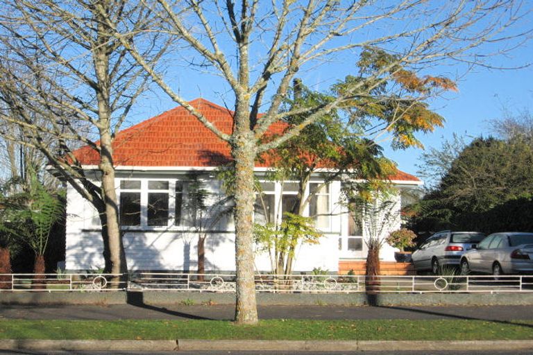 Photo of property in 19 Nixon Street, Hamilton East, Hamilton, 3216