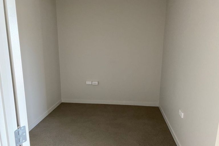 Photo of property in 604/27 Don Mckinnon Drive, Albany, Auckland, 0632