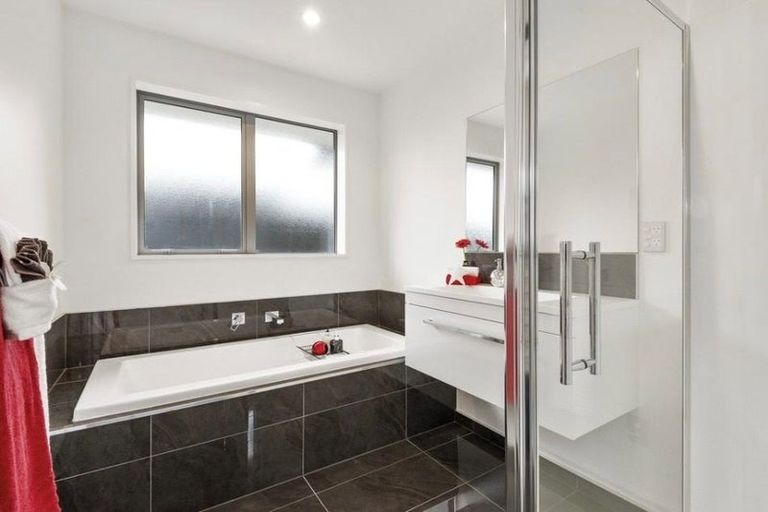 Photo of property in 14 Ronaldson Lane, Wigram, Christchurch, 8042