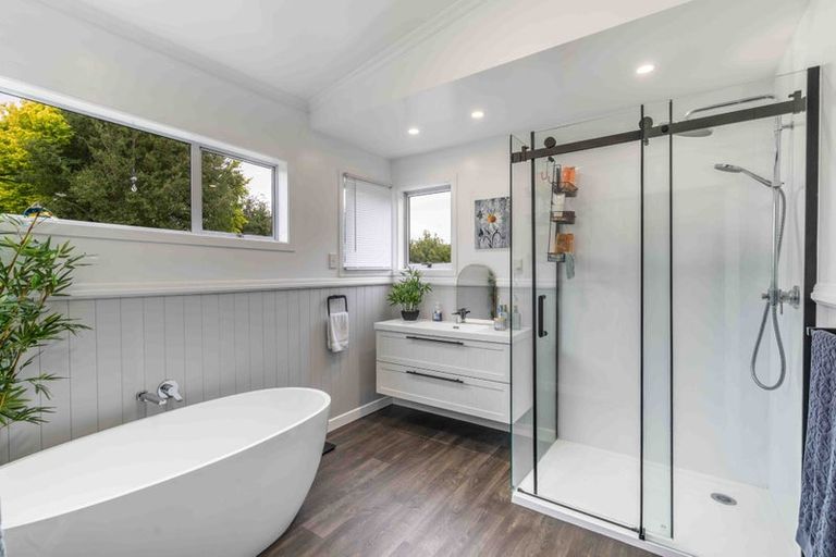 Photo of property in 17 Halton Street, East Gore, Gore, 9710