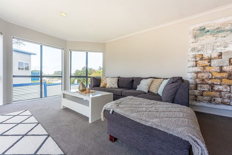 Photo of property in 24 Kensington Terrace, Gulf Harbour, Whangaparaoa, 0930