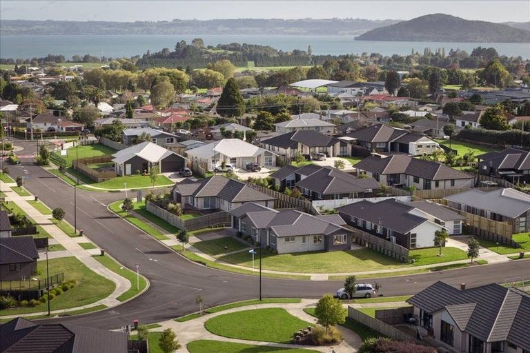 Photo of property in 6 Kohekohe Drive, Owhata, Rotorua, 3010