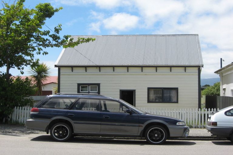 Photo of property in 23 Derby Street, Westport, 7825