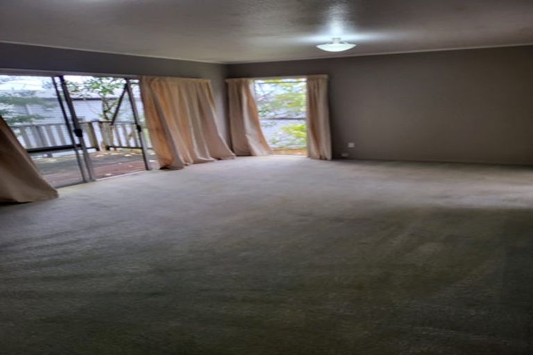 Photo of property in 7 Celeste Place, Totara Vale, Auckland, 0627