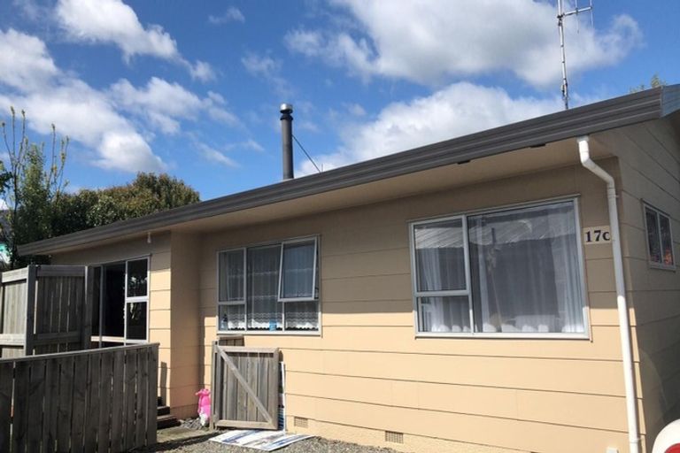 Photo of property in 17 Parkers Road, Tahunanui, Nelson, 7011