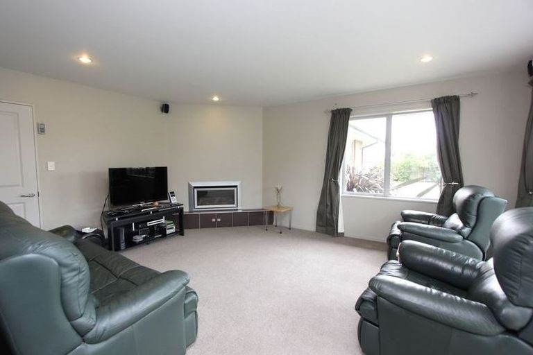 Photo of property in 3 Marlowe Place, Rolleston, 7614