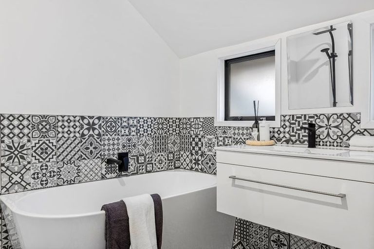 Photo of property in 2/54 Derby Street, St Albans, Christchurch, 8014