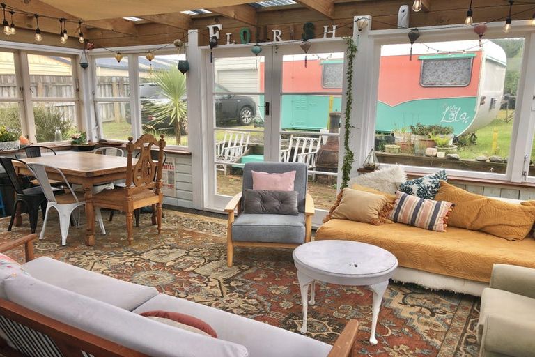 Photo of property in 16 Chrystal Street, Foxton Beach, Foxton, 4815