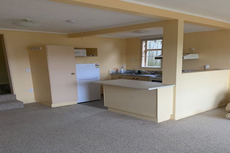 Photo of property in 108 Eden Street, Island Bay, Wellington, 6023