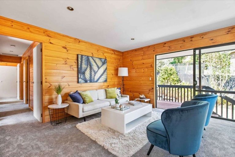 Photo of property in 39 Catalina Crescent, Forrest Hill, Auckland, 0620