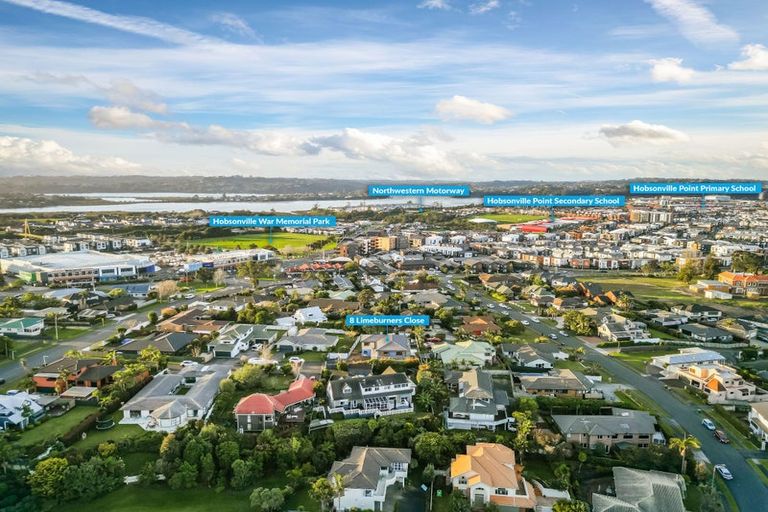Photo of property in 8 Limeburners Close, Hobsonville, Auckland, 0618