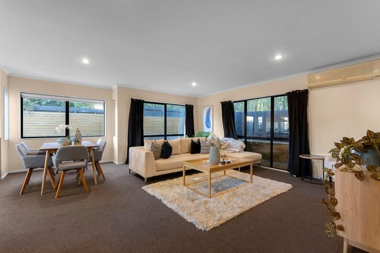 Photo of property in 338a Glengarry Road, Glen Eden, Auckland, 0602