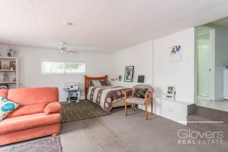Photo of property in 12 Lemnos Place, Titirangi, Auckland, 0604