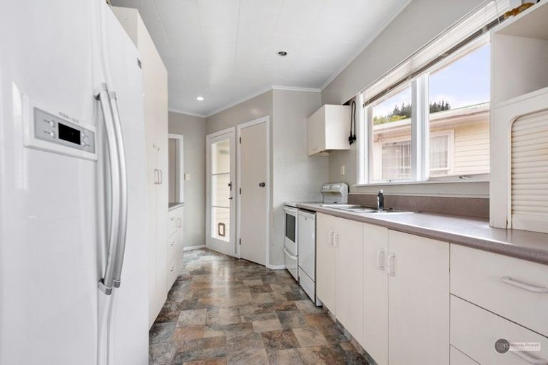 Photo of property in 8 Mimihau Grove, Wainuiomata, Lower Hutt, 5014