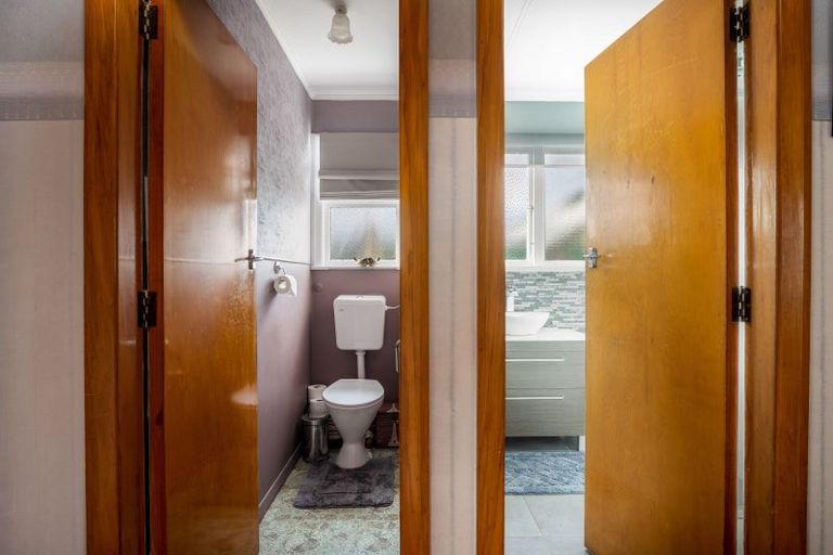 Photo of property in 123 Ngamotu Road, Spotswood, New Plymouth, 4310