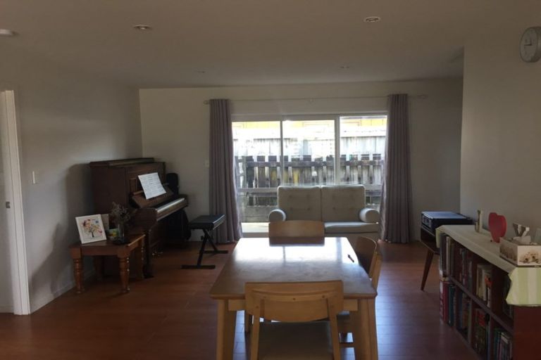 Photo of property in 1u5 June Place, Hamilton East, Hamilton, 3216