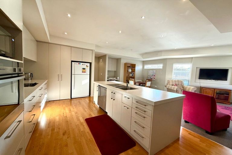 Photo of property in 6a Annies Lane, Aidanfield, Christchurch, 8025