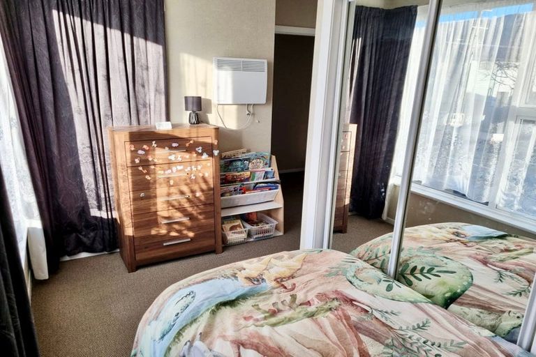 Photo of property in 146 George Street, Stokes Valley, Lower Hutt, 5019