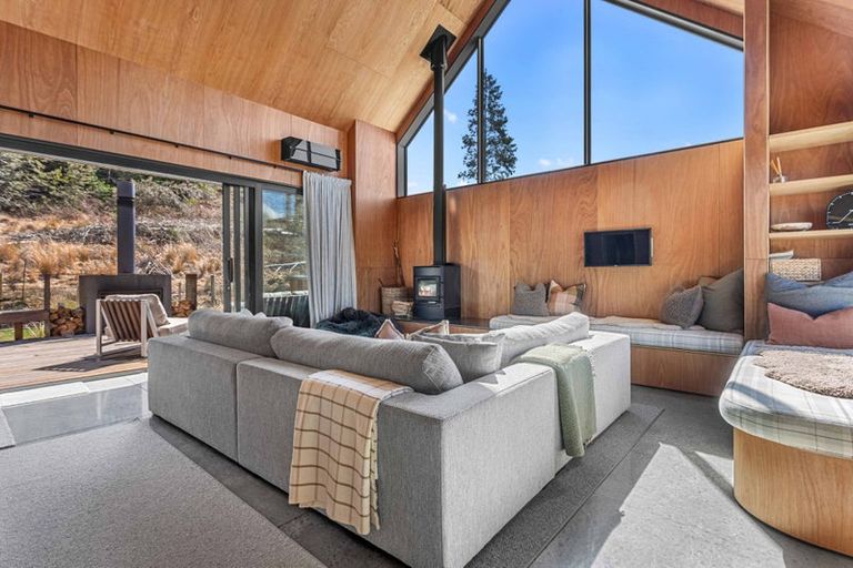 Photo of property in 34a Luge Loop, Castle Hill, 7580