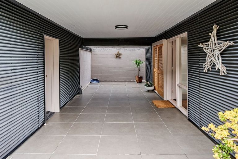 Photo of property in 215 Manly Street, Paraparaumu Beach, Paraparaumu, 5032