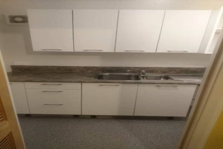 Photo of property in 11 East Street, Terrace End, Palmerston North, 4410