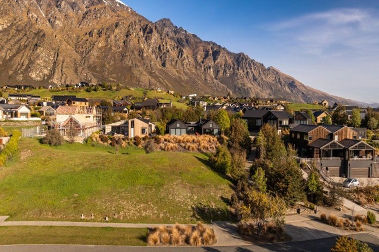 Photo of property in 11 Rannoch Drive, Jacks Point, Queenstown, 9371