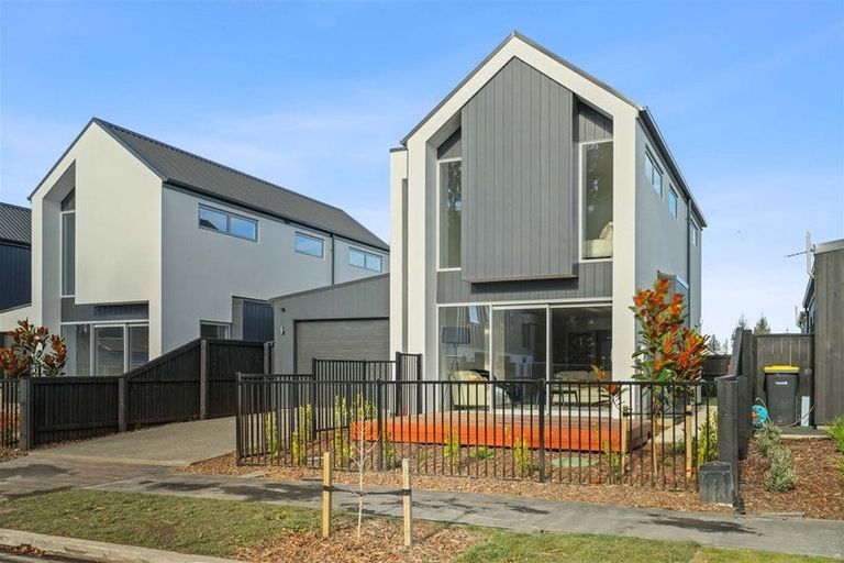 Photo of property in 37 Collies Road, Casebrook, 8051