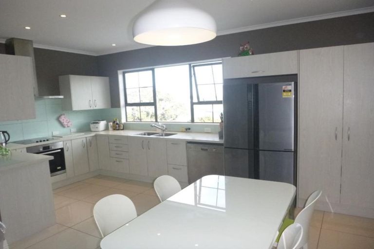 Photo of property in 66 Rama Crescent, Khandallah, Wellington, 6035