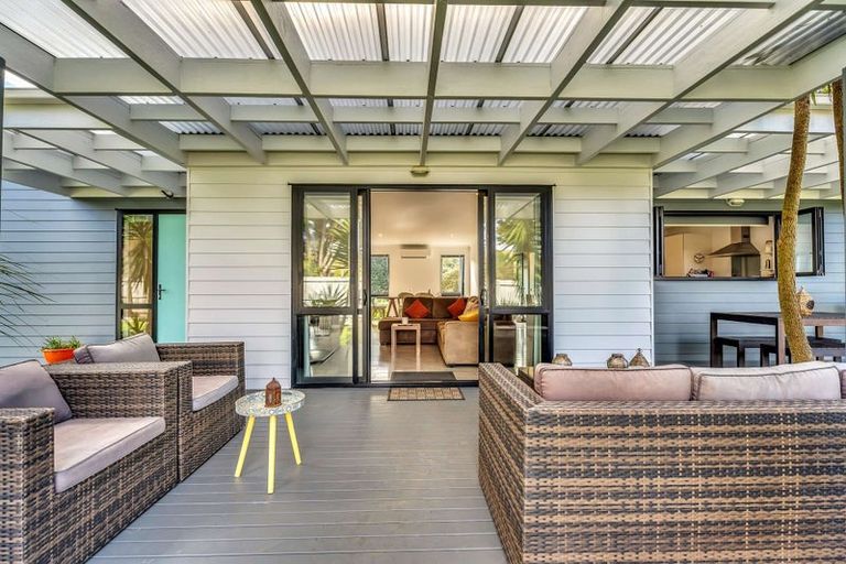 Photo of property in 1a Ocean Beach Road, Tairua, 3508