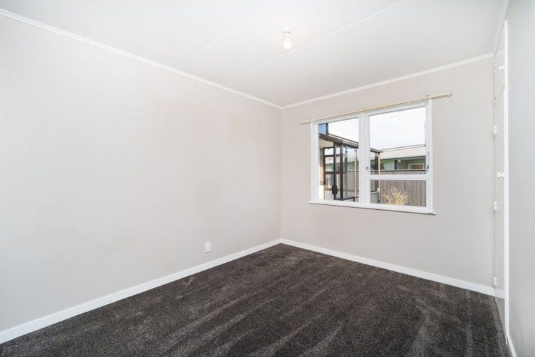 Photo of property in 20 Rhodes Drive, Kelvin Grove, Palmerston North, 4414