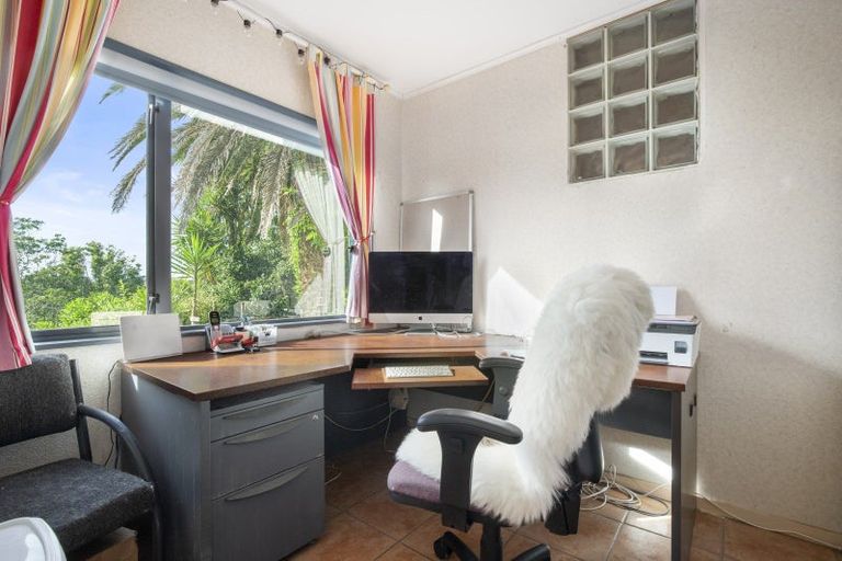 Photo of property in 10 Jenny Lane, Waiuku, 2123