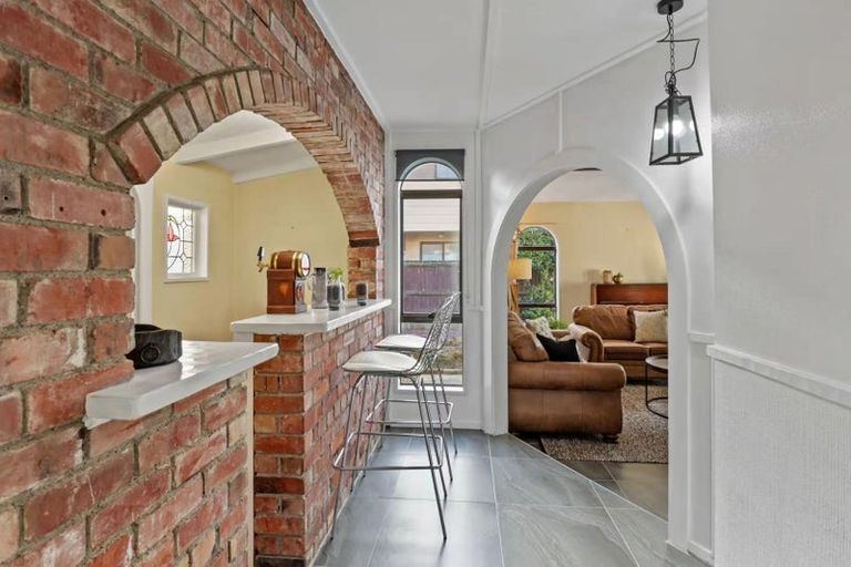 Photo of property in 15 Hawkswood Place, Avonhead, Christchurch, 8042