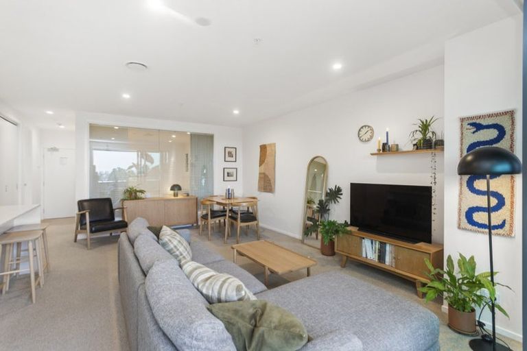 Photo of property in 103/6 Waikumete Road, Glen Eden, Auckland, 0602