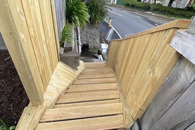 Photo of property in 22a&b Milton Road, Bluff Hill, Napier, 4110