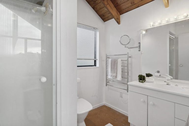 Photo of property in 2/38 Penzance Road, Mairangi Bay, Auckland, 0630