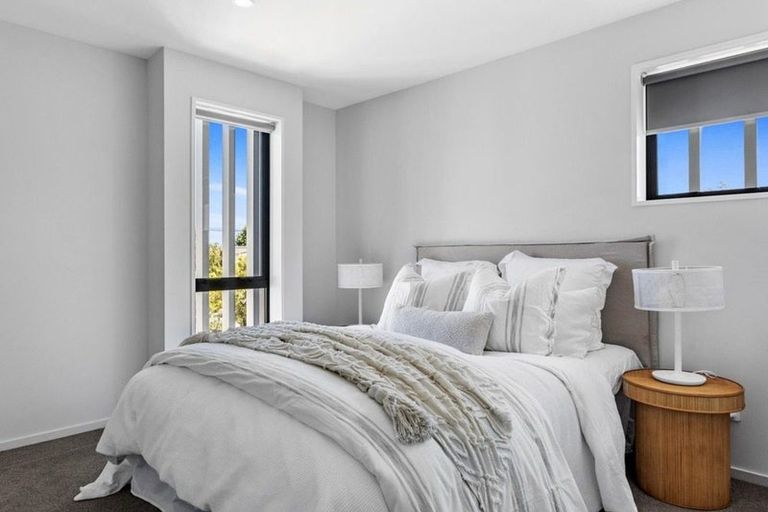 Photo of property in 2/32 Hammersley Avenue, Shirley, Christchurch, 8013