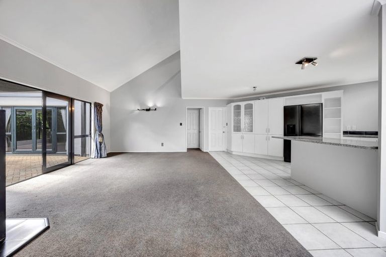 Photo of property in 25 Montrose Crescent, Huntington, Hamilton, 3210