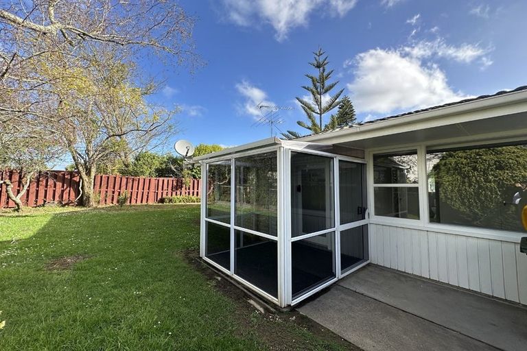 Photo of property in 2/375 Pakuranga Road, Pakuranga Heights, Auckland, 2010