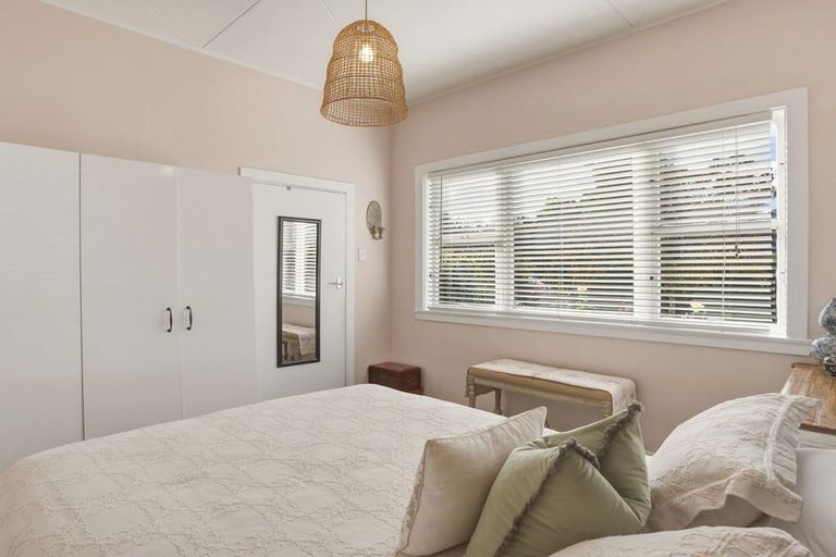 Photo of property in 7 Moore Street, Milton, 9220